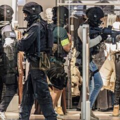 ۔،۔ شاپنگ سینٹر نارتھ ویسٹ سٹڈٹ میں زوردار دھماکہ کا ذمہ دار (تیرہ سالہ) لڑکا  تھا۔ نذر حسین۔،۔