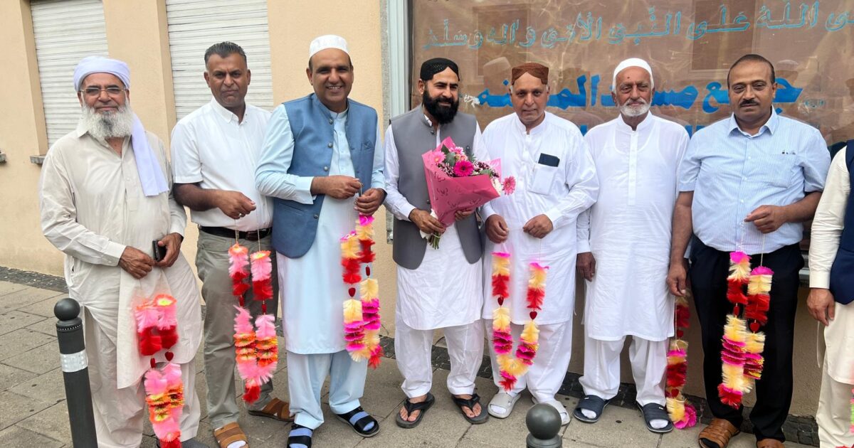 ۔،۔ جا مع مسجد المدینہ سٹٹگارٹ میں جشن عید میلاد النبیﷺ کی عظیم الشان سالانہ تقریب۔ منظور بٹ۔،۔
