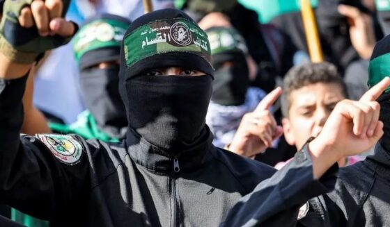 ۔،۔ جرمنی اور ہالینڈ میں یہودیوں کے خلاف دہشت گردی کی منصوبہ بندی کے الزام میں (چار 4) ارکان گرفتار۔ نذر حسین۔،۔