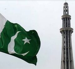 ۔،۔ یوم پاکستان کے موقع پر قونصلیٹ جنرل اسلامی جمہوریہ پاکستان فرینکفرٹ میں پرچم کشائی کی تقریب۔ نذر حسین۔،۔