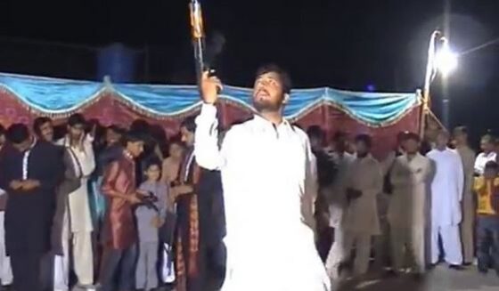 ۔،۔ پشاور پاکستان میں شادی کی بے انتہا خوشی دولہا میاں کو مہنگی پڑ گئی۔ نذر حسین۔،۔