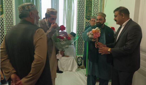 ۔،۔ ادارہ پاک دارالسلام فرینکفرٹ میں روحانی محفل کا انعقاد کیا گیا۔ سید حامد شاہ۔،۔