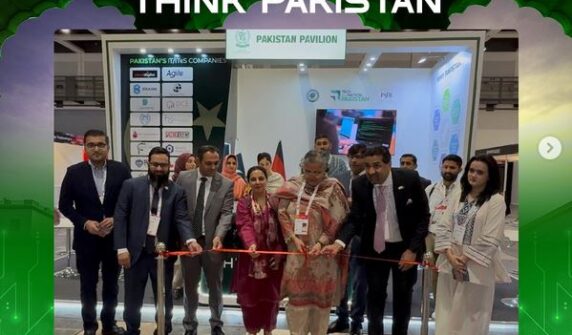 ۔،۔ پاکستان سافٹ ویئر ایکسپورٹ بورڈ (PSEB) اور ٹریڈ ڈویلپمنٹ اتھارٹی آف پاکستان(TDAP) کے اشتراک سے پاکستان پویلین میں (بیس 20) کمپنیوں کو (GITEX) یورپ 2025 میں نمائندگی دی گئی۔جو عالمی طور پر مملکت پاکستان  کی تیزی سے بڑھتی ہوئی ڈیجیٹل جدید صلاحیتوں کی عکاسی ہے۔ نذر حسین۔،۔