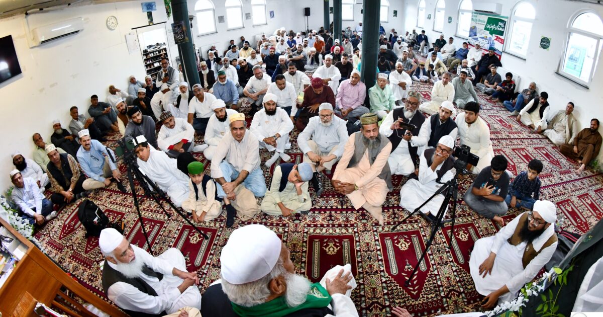 ۔،۔ جامع مسجد غوثیہ،پاک دارالسلام  کے زیر اہتمام سالانہ عظیم الشان جلوس و محفل میلاد کا انعقاد کیا گیا۔ نذر حسین۔،۔