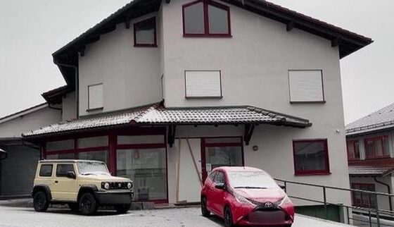 ۔،۔پانچ ہلاک،ایک شخص پر شبہ ہے کہ اس نے پورے خاندان کو قتل کیا ہے۔ نذر حسین۔،۔