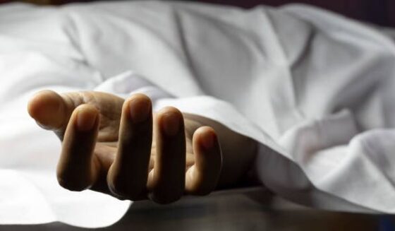 ۔،۔ پاکستان سانگھڑ میں سفاک بیٹے نے ماں کو قتل کر کے لاش بستر میں چھپا دی۔ نذر حسین۔،۔