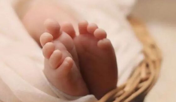 ۔،۔ ترکی کے شہر دیار بکر میں دلخراش واقعہ ماں نے تین ماہ کی شیر خوار بچی کو چوتھی منزل سے نیچے پھینک دیا۔ نذر حسین۔،۔