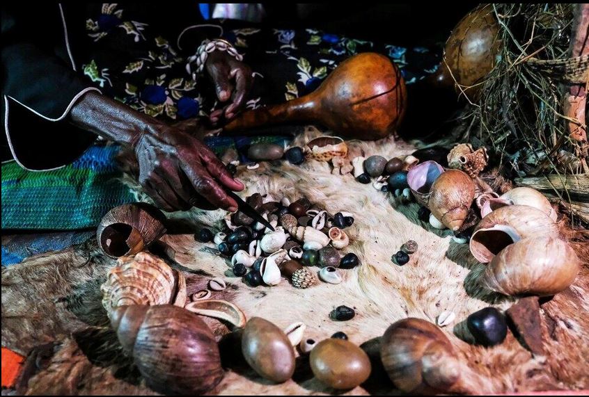 ۔،۔ برونڈی کے فٹ بالر Igiraneza Aimé Guéricمیچ کے دوران اچانک گر کر مر گئے۔ نذر حسین۔،۔