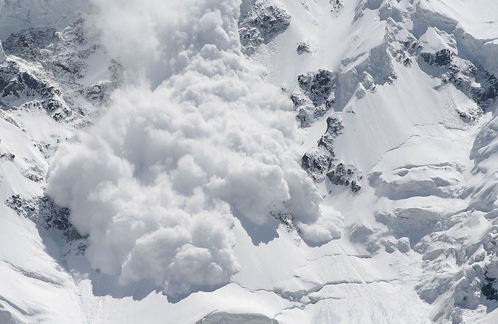 ۔،۔ انیس 19 سالہ جرمن کوہ پیما برفانی تودے کی زد میں آ کر ہلاک۔ نذرحسین۔،۔