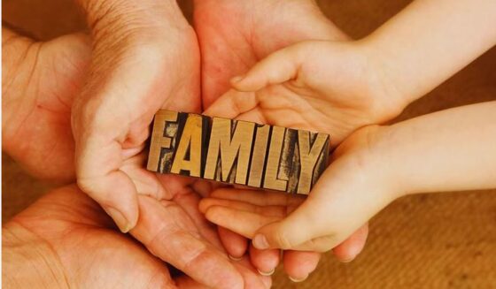 ۔،۔ فیملی افراد کو تقریباََ 100,000 ایک لاکھ ویزے جاری کئے گئے۔ نذر حسین۔،۔