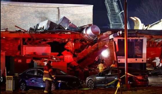 ۔،۔ فلا ڈیلفیا کے قریب ایک نرسنگ ہوم میں دھماکہ کم از کم دو افراد ہلاک۔ نذر حسین۔،۔