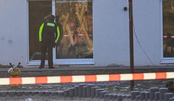 ۔،۔ برلن میں ڈے کیئرکے آنگن کا ایک بھاری دروازہ گرنے سے پانچ سالہ بچہ ہلاک۔ نذر حسین۔،۔