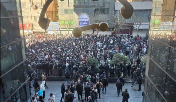 ۔،۔ انسانی حقوق کی تنظیموں کے مطابق ایرانی بدامنی میں انیس 19 افراد ہلاک۔ نذر حسین۔،۔