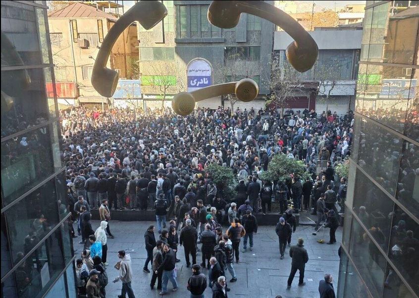 ۔،۔ انسانی حقوق کی تنظیموں کے مطابق ایرانی بدامنی میں انیس 19 افراد ہلاک۔ نذر حسین۔،۔