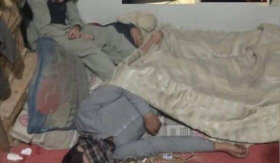 ۔،۔ خیبر پختونخواہ کے ضلع مانسہرہ کے ایک رہائشی پلازہ سے تین نوجوانوں کی لاشیں برآمد۔ نذر حسین۔،۔