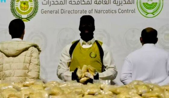 ۔،۔ کنگ خالد ایئر پورٹ پر تیس 30ہزار نشہ آور گولیوں کی اسمگلنگ کی کوشش ناکام۔ نذر حسین۔،۔