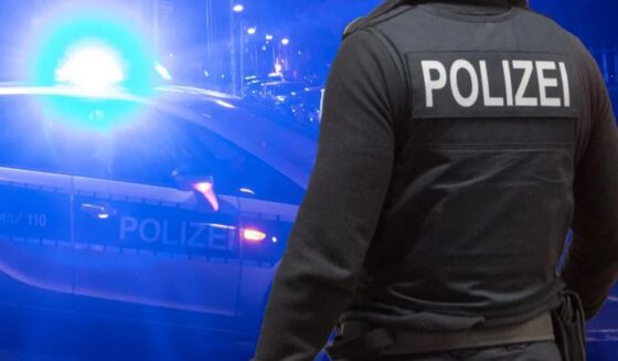 ۔،۔ پراون ہائیم اور روڈرباخ میں تین نوجوان بچیوں کو چوری کے الزام میں گرفتار کر لیا۔ نذر حسین۔،۔