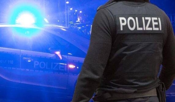 ۔،۔ پراون ہائیم اور روڈرباخ میں تین نوجوان بچیوں کو چوری کے الزام میں گرفتار کر لیا۔ نذر حسین۔،۔