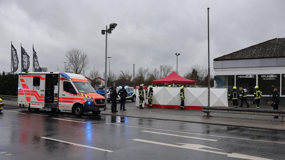 ۔،۔ فرینکفرٹ بابن ہاوزن میں ستائیس سالہ پاکستانی نثراد نوجوان  چاقو کے وار سے شدید زخمی۔ نذر حسین۔،۔