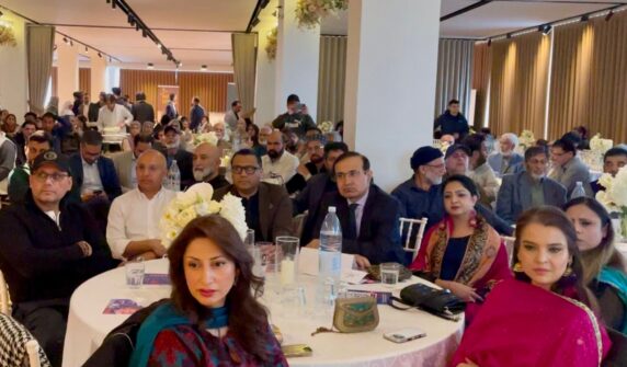 -,-کوپن ہیگن میں روحانیت، محبت اور انسانیت کا سنگم: یتیم بچوں کی کفالت کے لیے شاندار قوالی نائٹ-واجد قریش-,-