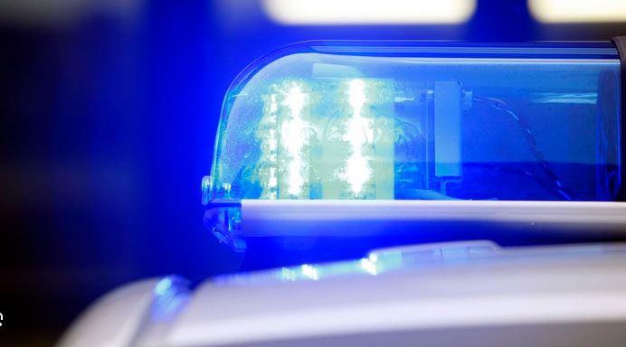 ۔،۔ نامعلوم شخص نے شیشے کی بوتل سے حملہ کر کے تیس سالہ شخص کو شدید زخمی کر دیا۔ نذر حسین۔،۔