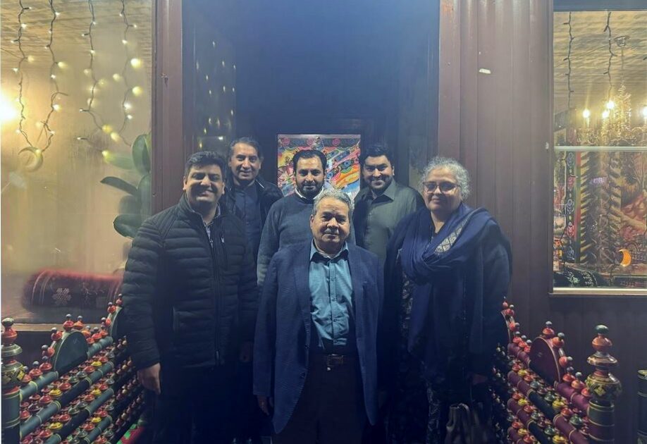 ۔،۔سفیر پاکستان عزت مآب ثقلین سیدہ نے جرمنی کے شہر بریمن میں ریستورانت(مرچ مسالہ) کا افتتاح کیا۔ نذر حسین۔،۔