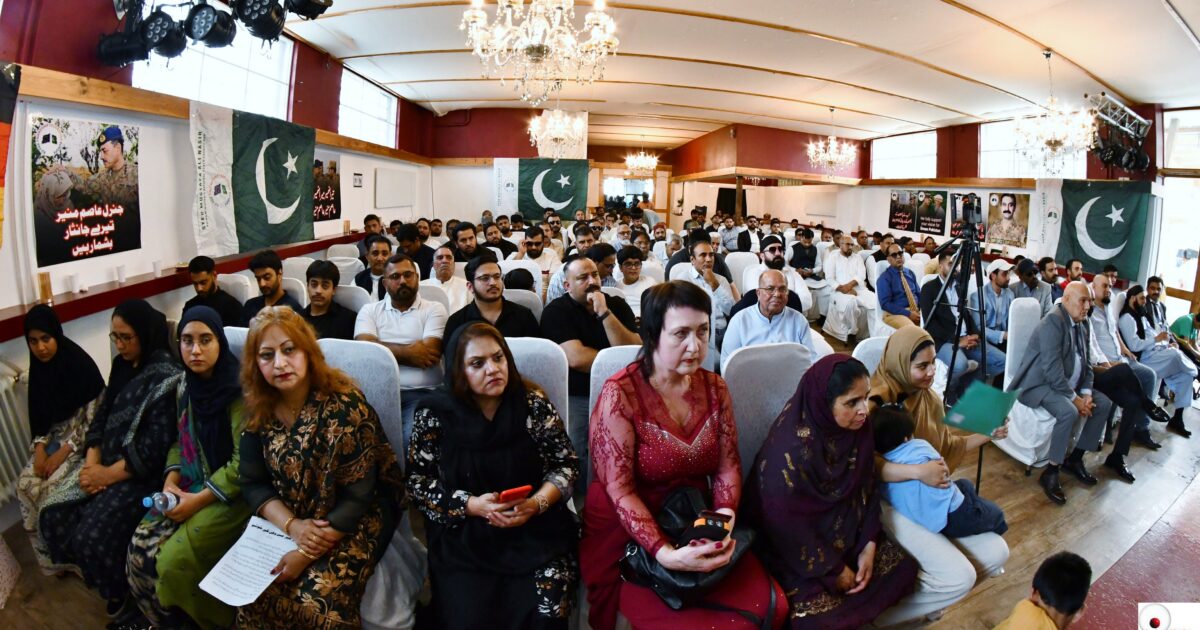 ۔،۔10 مئی کو تاریخ رقم نہیں کی گئی 10مئی کو پوری دنیا کو بتا دیا گیا تھا کہ تاریخ کواس نام ٭معرکہ حق،بنیان المرصوص٭ سے بدل دیا گیا ہے۔ نذر حسین۔،۔