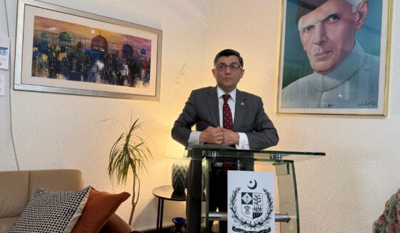 -,-معرکہ حق کی سالگرہ کی مناسبت سے سفارت خانہ پاکستان سوئٹزرلینڈ میں شاندار تقریب کا انقاد-سید علی جیلانی -,-